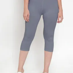 Gracit Grey & Yellow Mid Rise Capris - Pack Of 3 image 5