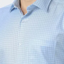 Van Heusen Blue Cotton Regular Fit Checks Shirt image 4