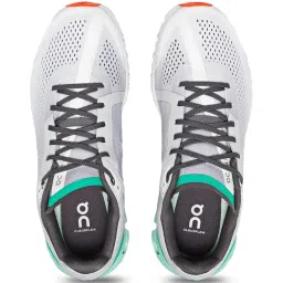 On Women's 35.98208 Grey Running Shoes image 4