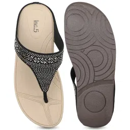 Inc.5 Women's Black Thong Wedges image 4