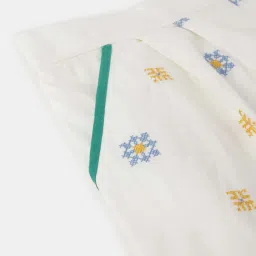 Blue Giraffe Kids White Cotton Embroidered Shorts image 4