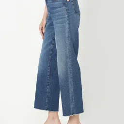 Vero Moda Blue Relaxed Fit High Rise Jeans image 4