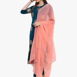 Janasya Blooming Flower Golden Foil Kurta Set with Dipped Hemline image 3