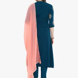 Janasya Blooming Flower Golden Foil Kurta Set with Dipped Hemline image 4