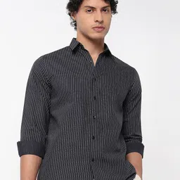 MARK & ALBERT India Slim Fit Pinstripes Wrinkle Free Cotton Casual Shirt image 1