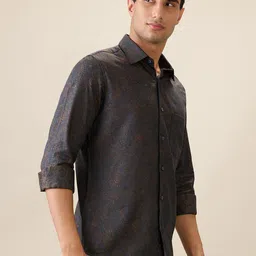 ColorPlus Men Floral Printed Spread Collar Pure Cotton Casual Regular Fit Shirt image 3