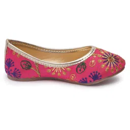 boyz n galz Floral Embroidered & Sequin Embellished Mojaris - Pink image 4