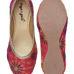 boyz n galz Floral Embroidered & Sequin Embellished Mojaris - Pink image 5