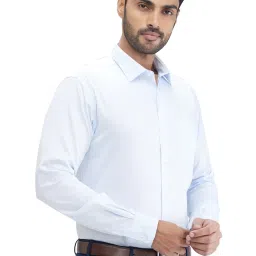 Park Avenue Green Regular Fit Shirt image 4