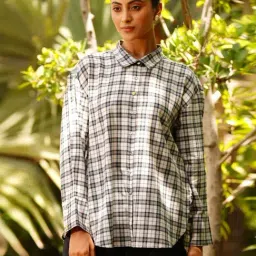 Jaypore Black Cotton Checked Hand Woven Regular Fit Shirt-picture-31
