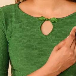 Bindigasm's Advi Embellished Keyhole Neck Stretchable Jacquard Saree Blouse image 4