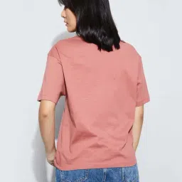 Fame Forever By Lifestyle Dusty Pink Cotton Regular Fit T-Shirt image 2