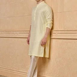 Tasva Men Self Design Kurta with Pyjama image 3