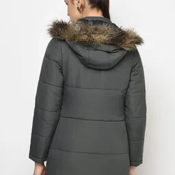 Trufit Women Lightweight Puffer Jacket image 2