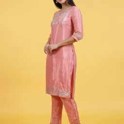 W Pink Viscose Printed Three Quarter Sleeves Kurta image 4