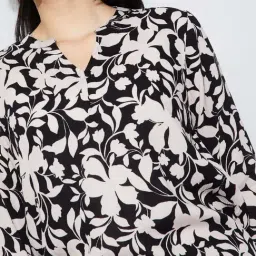 Fame Forever By Lifestyle Black Regular Fit Printed Top image 5