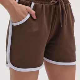 The Roadster Life Co. x RE/LAX Printed Paneled T-Shirt With Shorts image 5