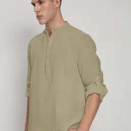 SHOWOFFFF Green Cotton Solid Regular Fit Shirt image 3
