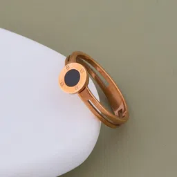 GC PREMIUM JEWELLERY Circular Enamel Detail Finger Ring image 3