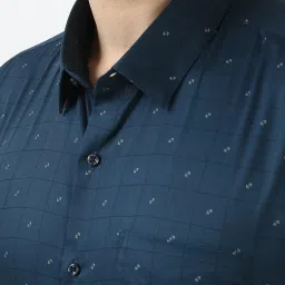 Peter England Navy Cotton Regular Fit Checks Shirt image 4