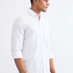 Spykar White Cotton Regular Fit Self Design Shirts image 4