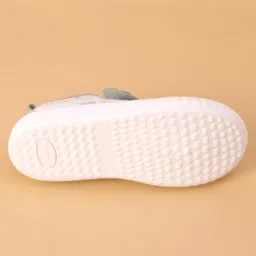 Cute Walk by Babyhug Casual Shoes with Velcro Closure Floral Print - Green image 5