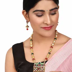 Anouk Red Gold-Plate Crystals Stones Studded And Kundan Beaded Jewellery Set image 2