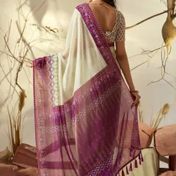 AWRIYA Ethnic Motifs Pure Georgette Saree image 3