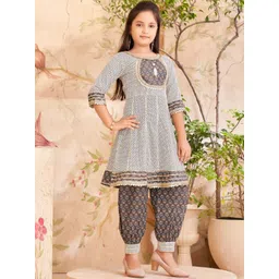 Muhuratam Girls Ethnic Wear Off White Colour Floral Print With Sequin Lace Cotton Kurti Patiala Set image 3