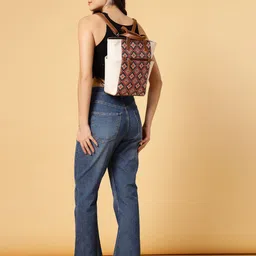 Anouk Ethnic Motifs Printed PU Shoulder Bag with Swagger image 5