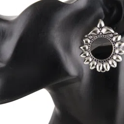 Creative Frogs Contemporary Studs Earrings-image-85