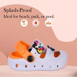 YK Boys Printed Clogs image 5