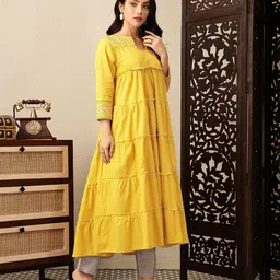 House of Pataudi Mirror Work Tiering Jashn Kurta image 2