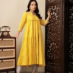 House of Pataudi Mirror Work Tiering Jashn Kurta-picture-19