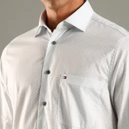 TOMMY HILFIGER Sky Blue Geometric Regular Fit Shirt image 5