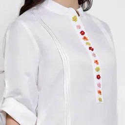DART STUDIO White Linen Embroidered Straight Kurta image 5