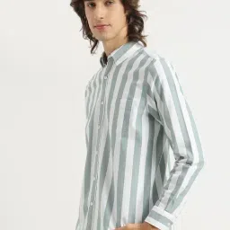 United Colors Of Benetton Green Cotton Regular Fit Striped Shirt image 3
