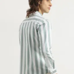 United Colors Of Benetton Green Cotton Regular Fit Striped Shirt image 2