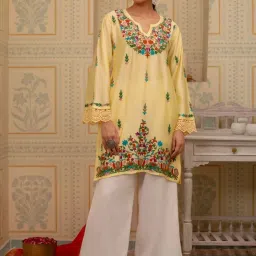 House of Kari Falak Kashmiri In Yellow Chanderi Silk With Aari Long Kurta image 5