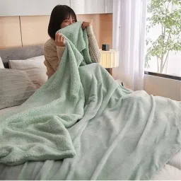 Florida Sherpa Green Flannel 300 GSM Double Bed Blanket image 5