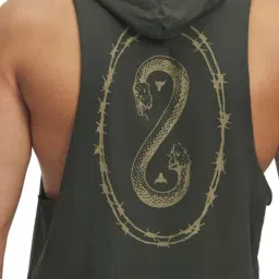 Under Armour Green Regular Fit Printed Sports Hoodie image 4