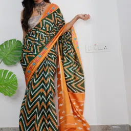 Saree Mall Green Cotton Printed Saree With Unstitched Blouse image 5