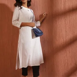 Fabindia White Cotton Striped Straight Kurta image 5