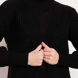 MADAME Black Self Pattern Shrug image 5