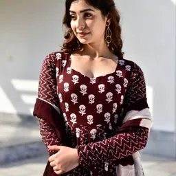 braval textile Women Floral Print, Printed Viscose Rayon Anarkali Kurta With Attached Dupatta image 4