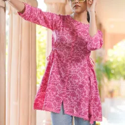 Janasya Pink Floral Top image 5