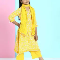 BIBA Girls Yellow Floral Print Kurta, Palazzos and Dupatta-picture-43