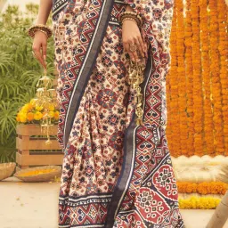 Elora Beige & Blue Printed Saree With Unstitched Blouse image 5
