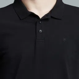 Reid & Taylor Black Slim fit Solid T-Shirt image 5