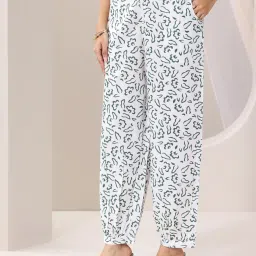 Libas Green Printed Kurta and Salwar with Dupatta image 5